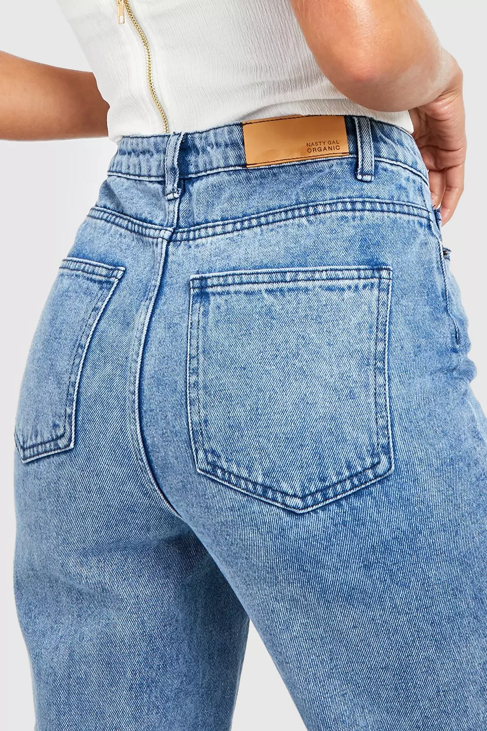 Raw hem hot sale boyfriend jeans